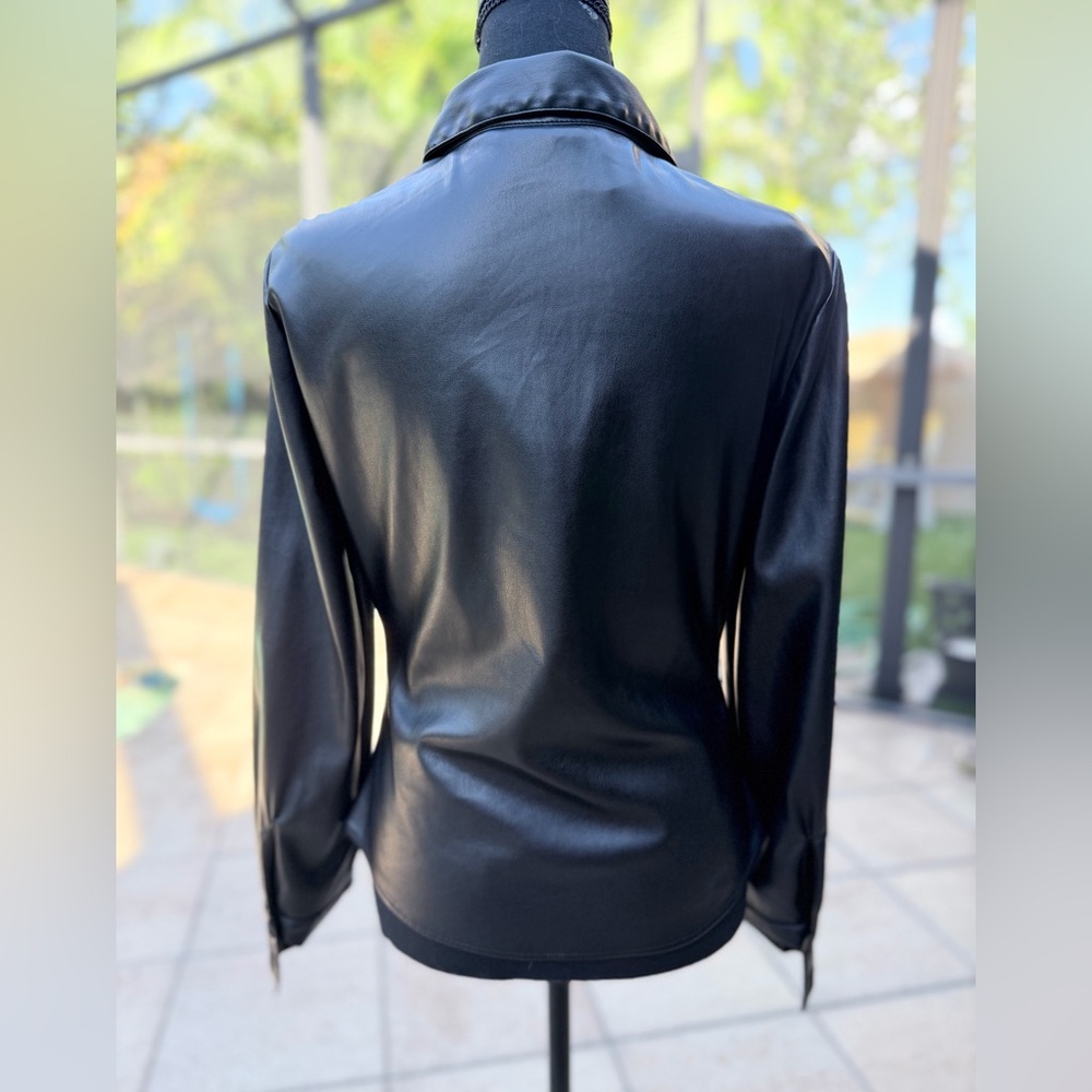 Zara Black Ruched Button-Up Blouse - Picture 2 of 7